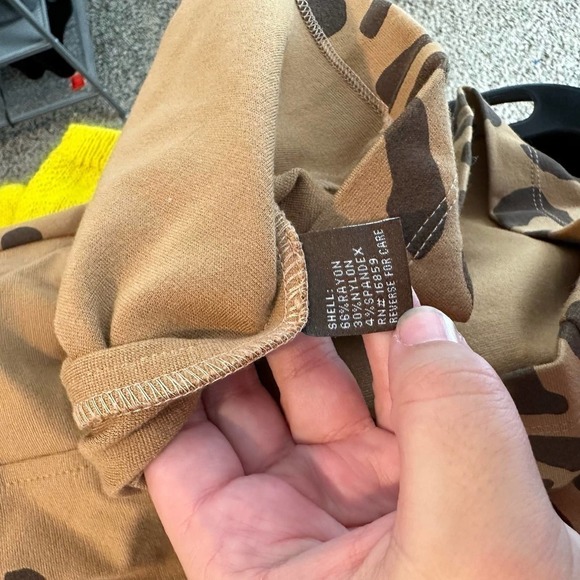 JMclaughlin Animal Print Shift Career Dress Size Medium - Picture 5 of 6